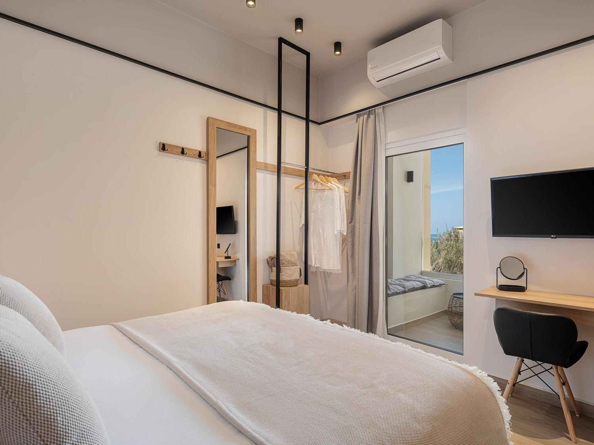 Alexia Beach Hotel Agia Marina Extérieur photo