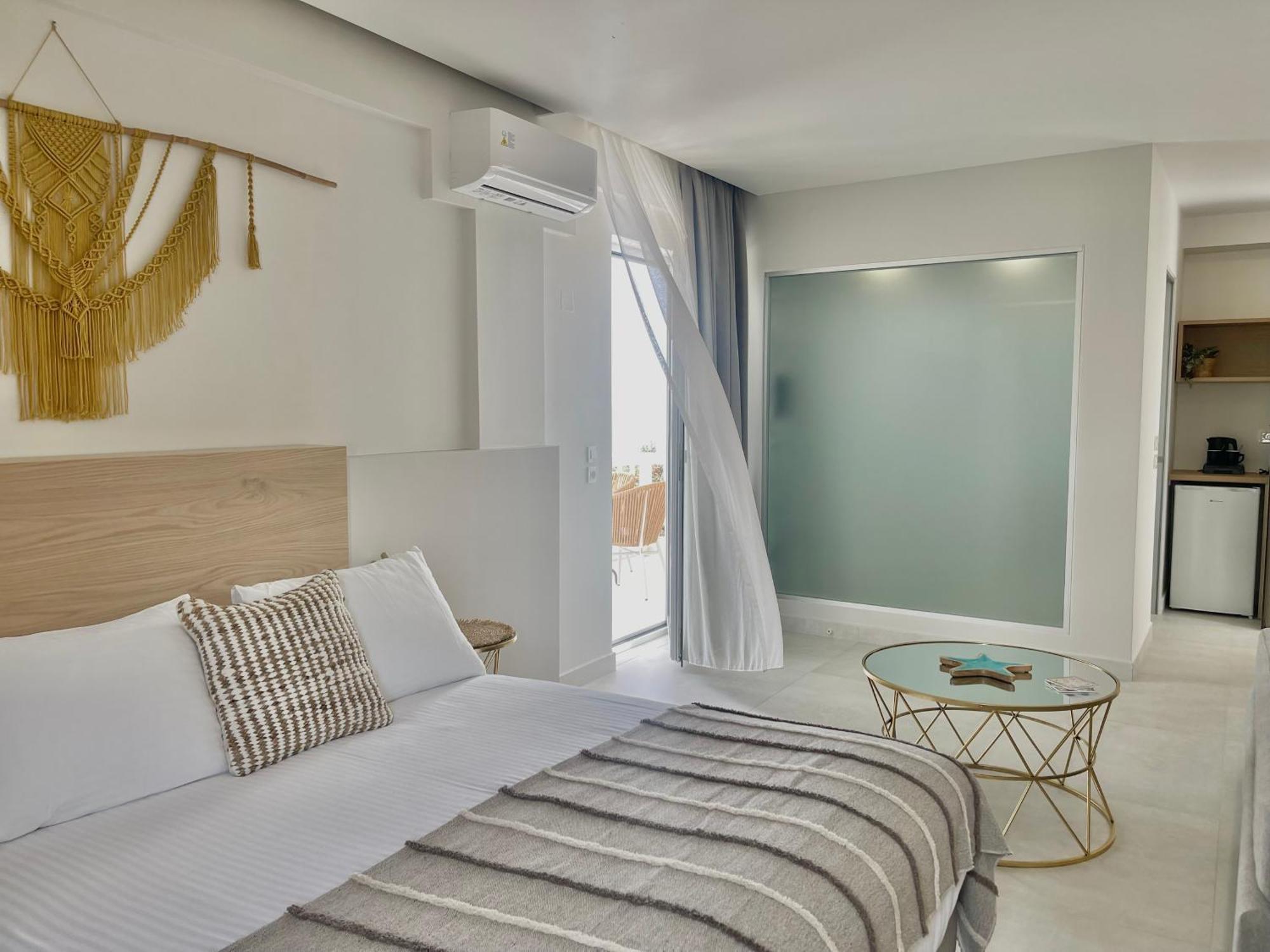 Alexia Beach Hotel Agia Marina Extérieur photo