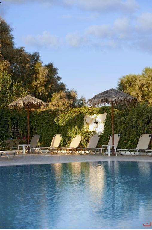 Alexia Beach Hotel Agia Marina Extérieur photo